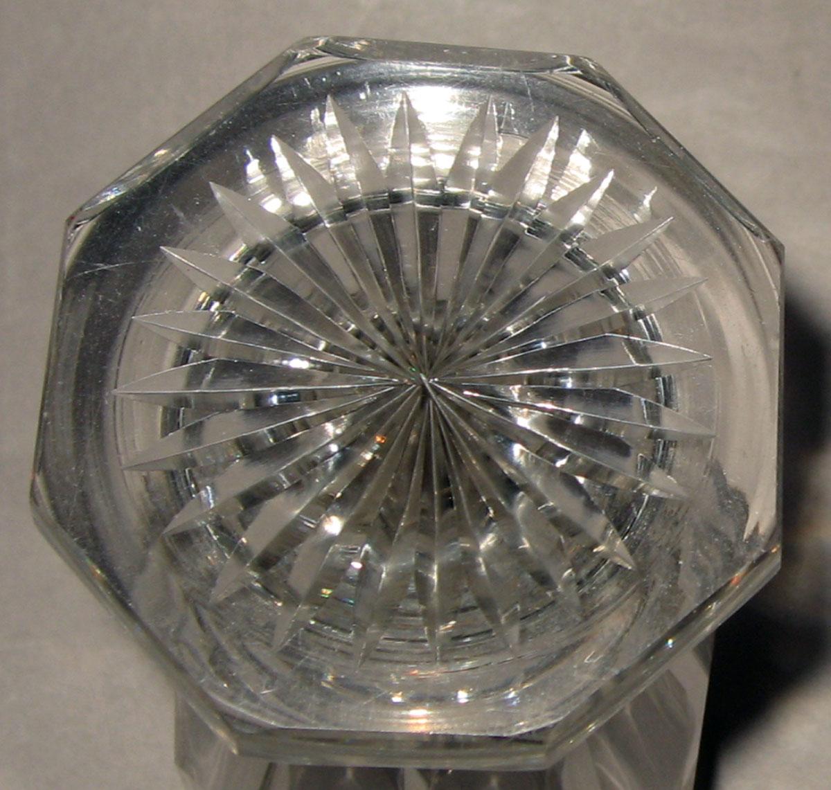 1961.0630.024 Glass wineglass (underside)