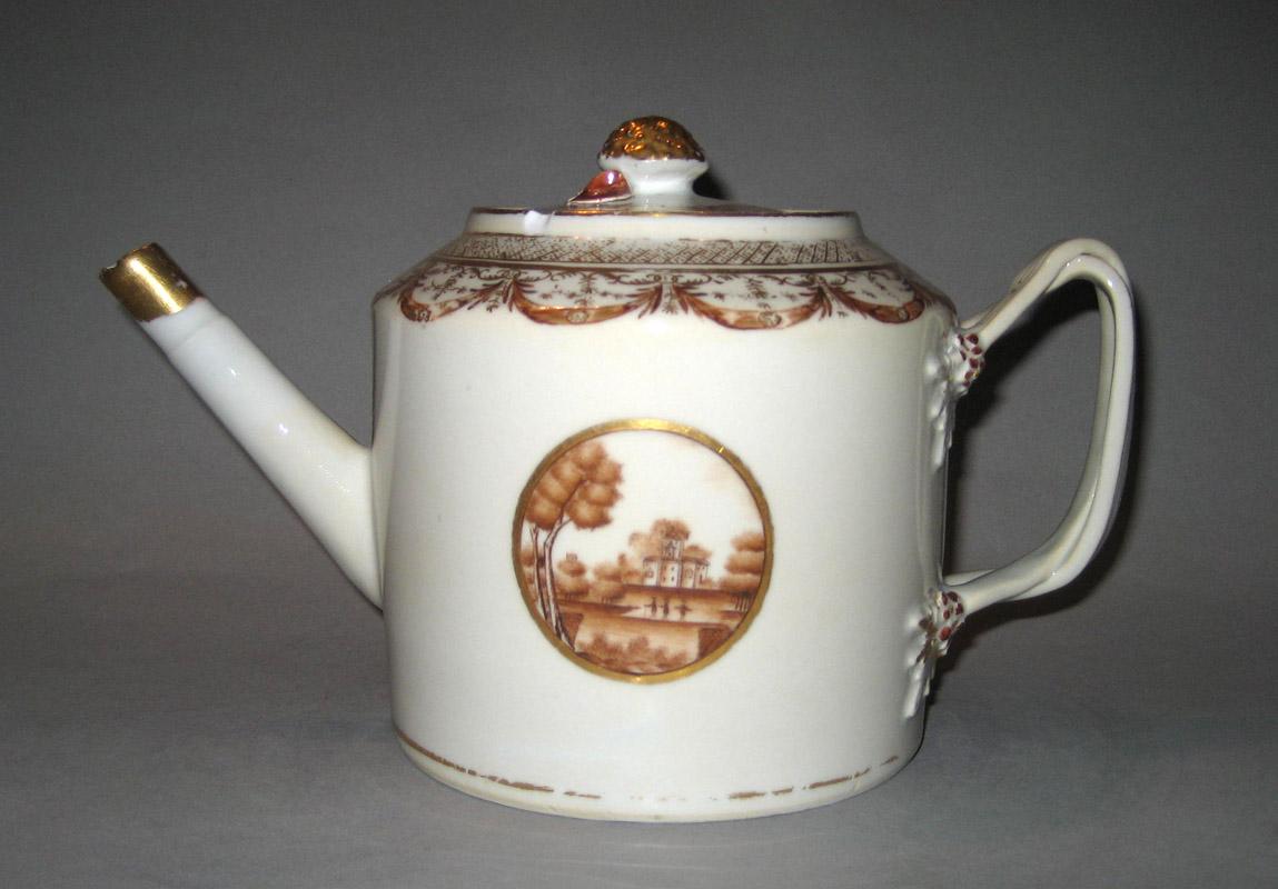 1961.0631.002 Teapot
