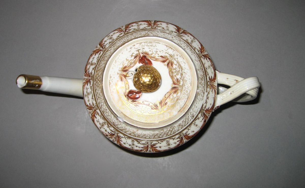 1961.0631.002 Teapot upper
