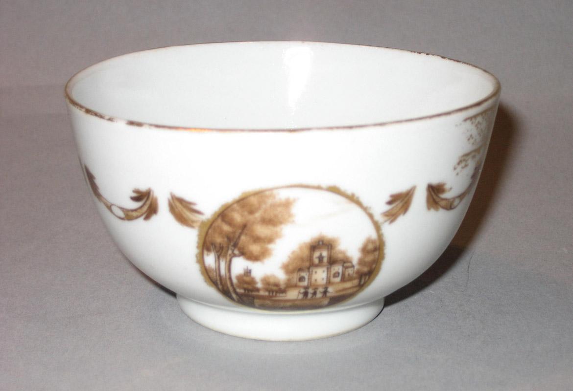 1961.0631.024 Teacup front