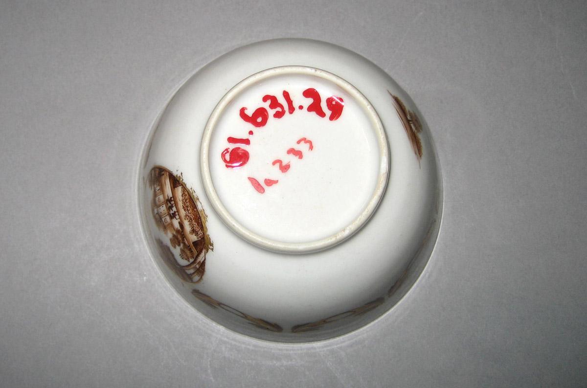 1961.0631.029 Teabowl underside