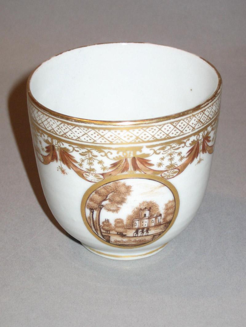 1961.0631.033 Coffee cup front