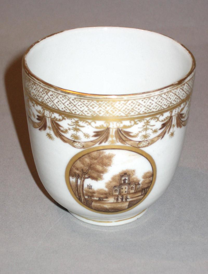 1961.0631.034 Coffee cup front