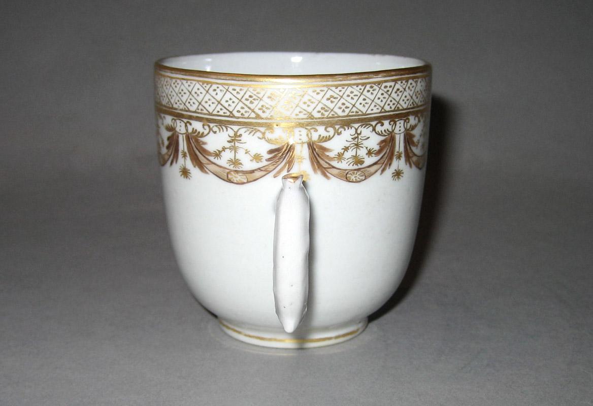 1961.0631.035 Coffee cup handle