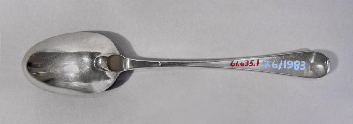 1961.0635.001 Spoon, underside
