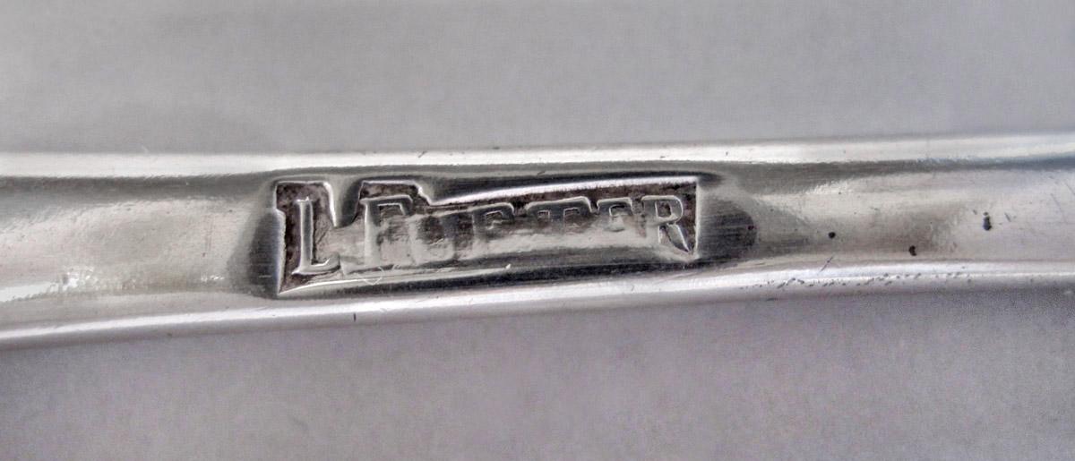1961.0635.002 Spoon, mark