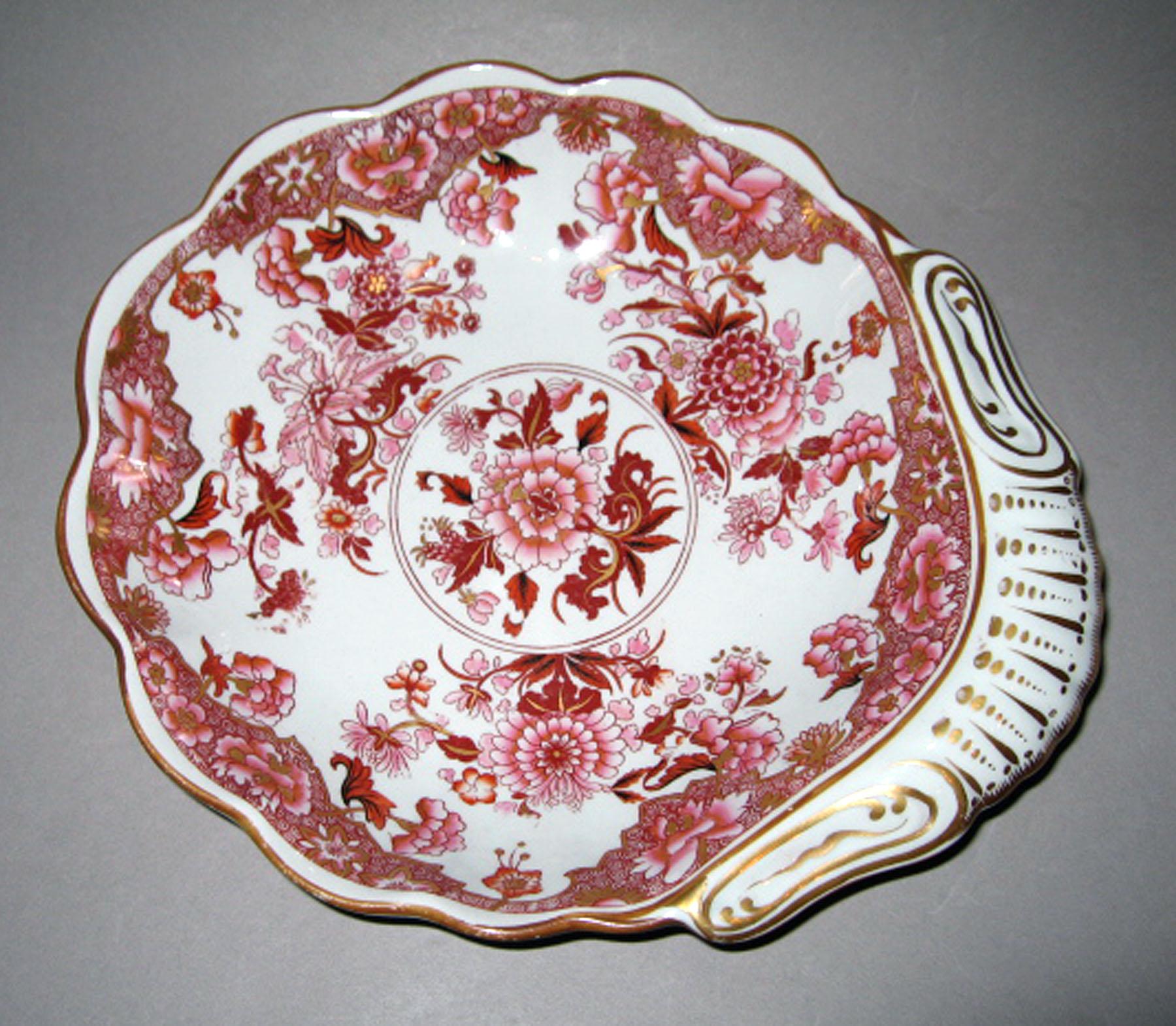 1961.0639.014 Spode ironstone dish