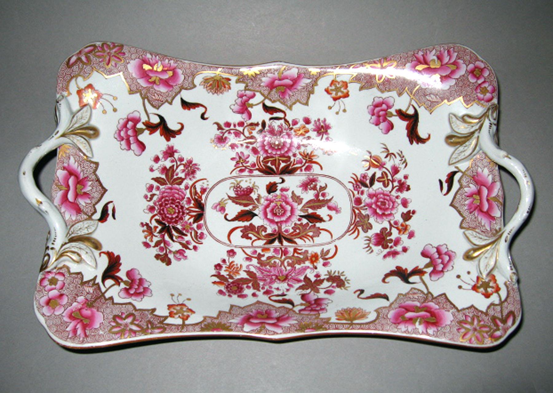 1961.0639.018 Spode ironstone dish