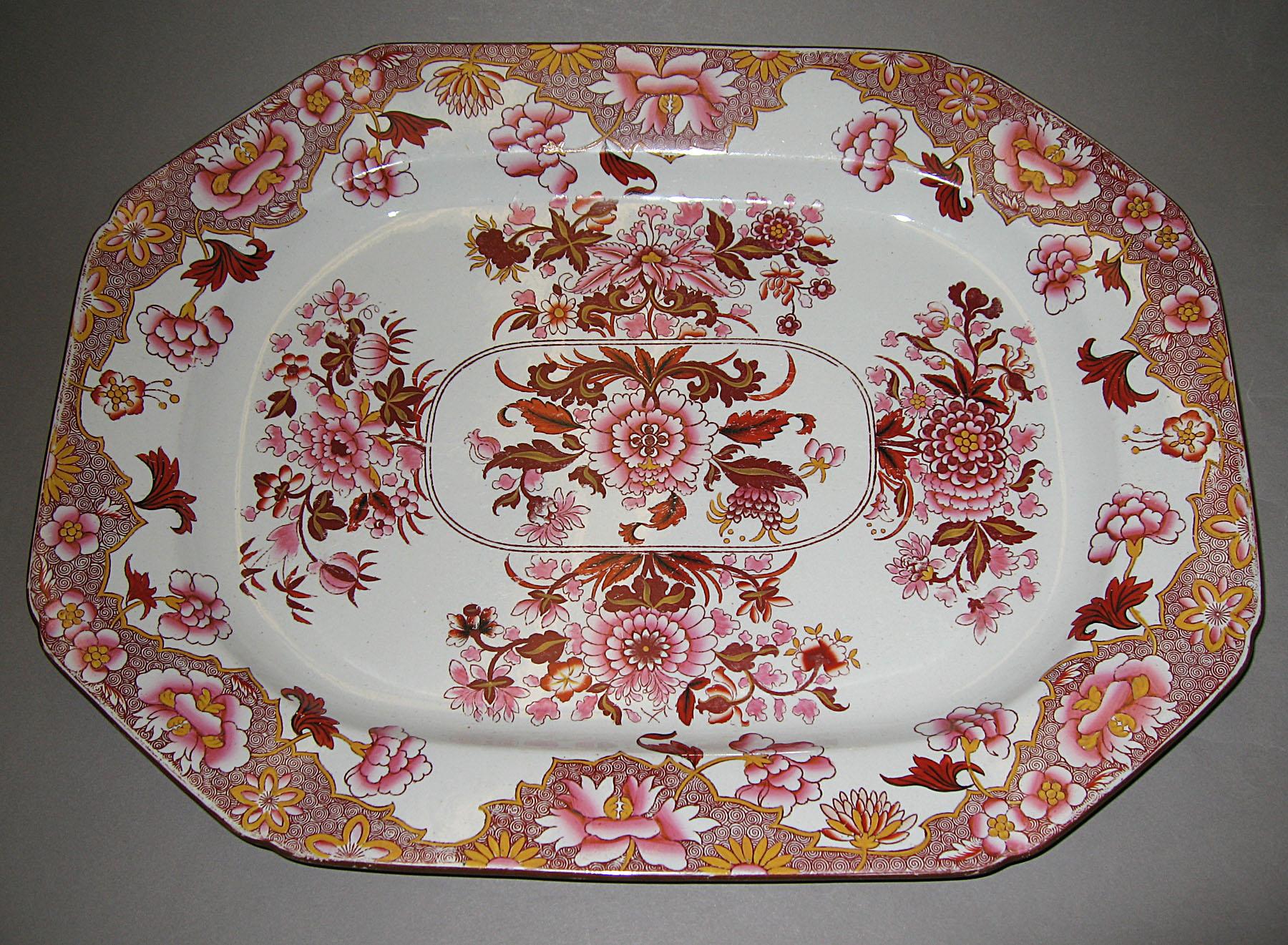 1961.0639.022 Dish