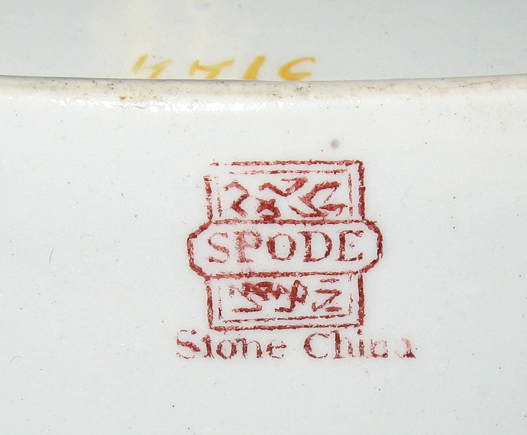 1961.0639.024 Tureen stand (mark)