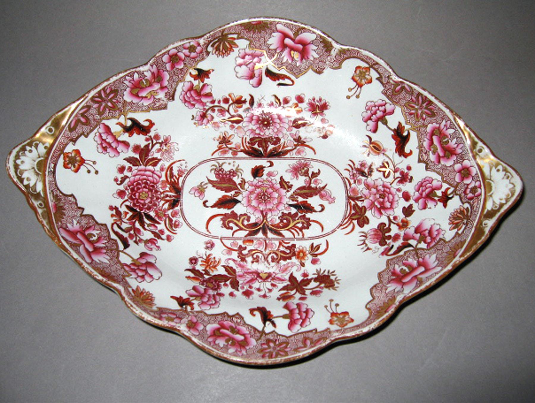 1961.0639.026 Spode ironstone dish