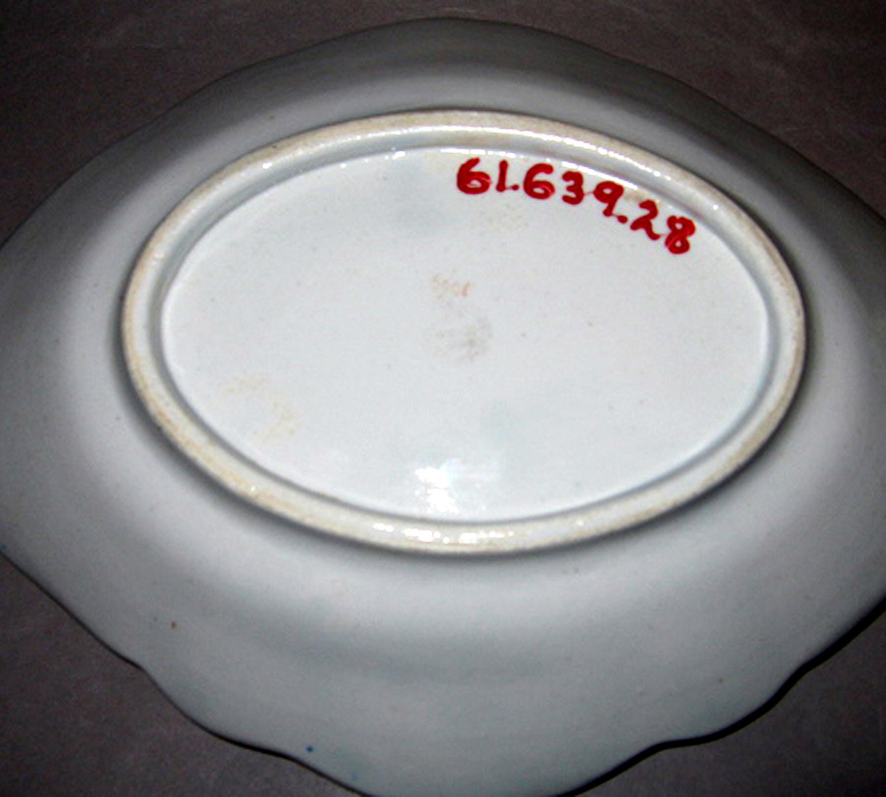 1961.0639.028 Spode ironstone dish (underside)