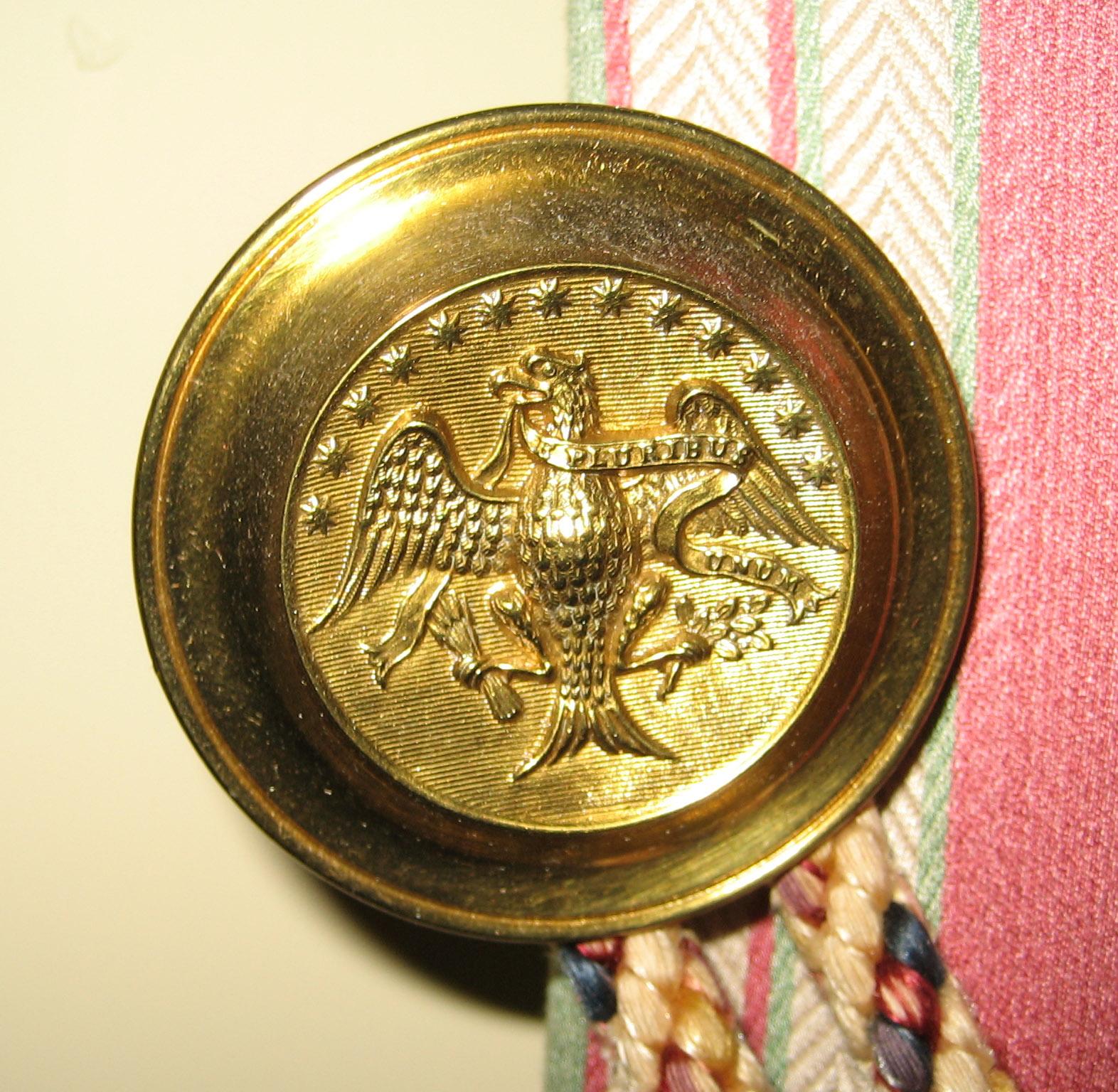 1961.0642.004 Cloak Pin