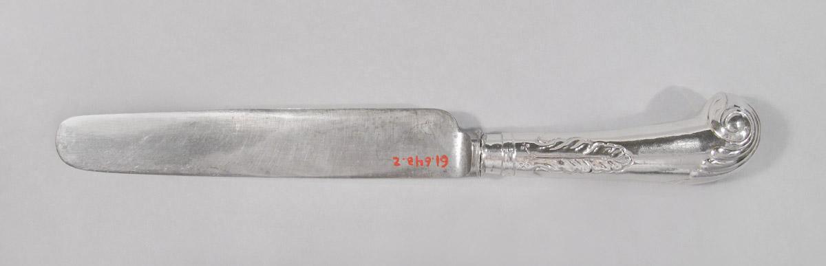 1961.0643.002 Knife, underside