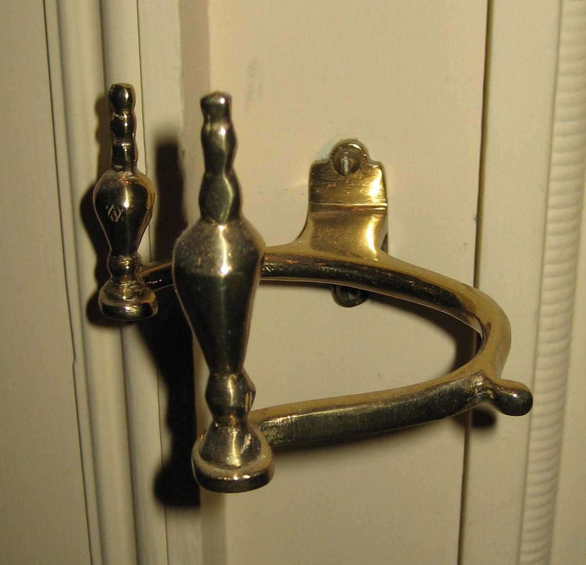 1961.0646.002 Jamb Hook