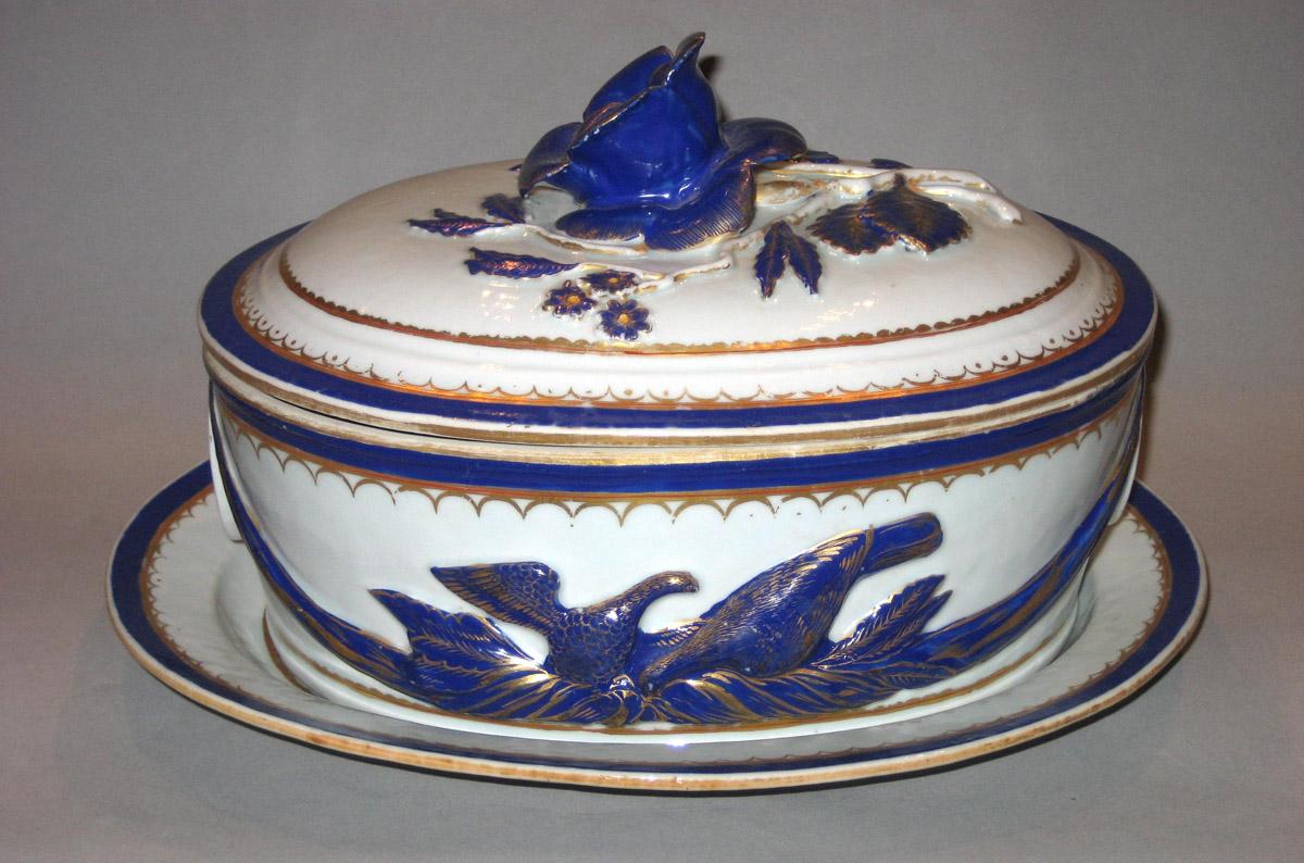 1961.0647.001 Tureen and dish