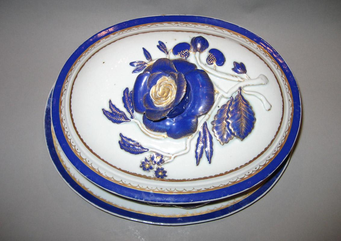 1961.0647.001 Tureen upper