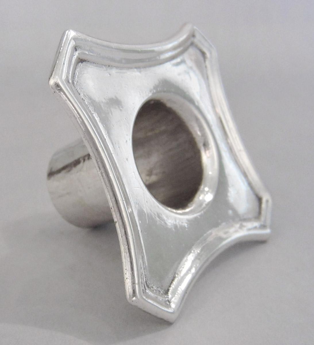1961.0649.001 B Candlestick, bobeche