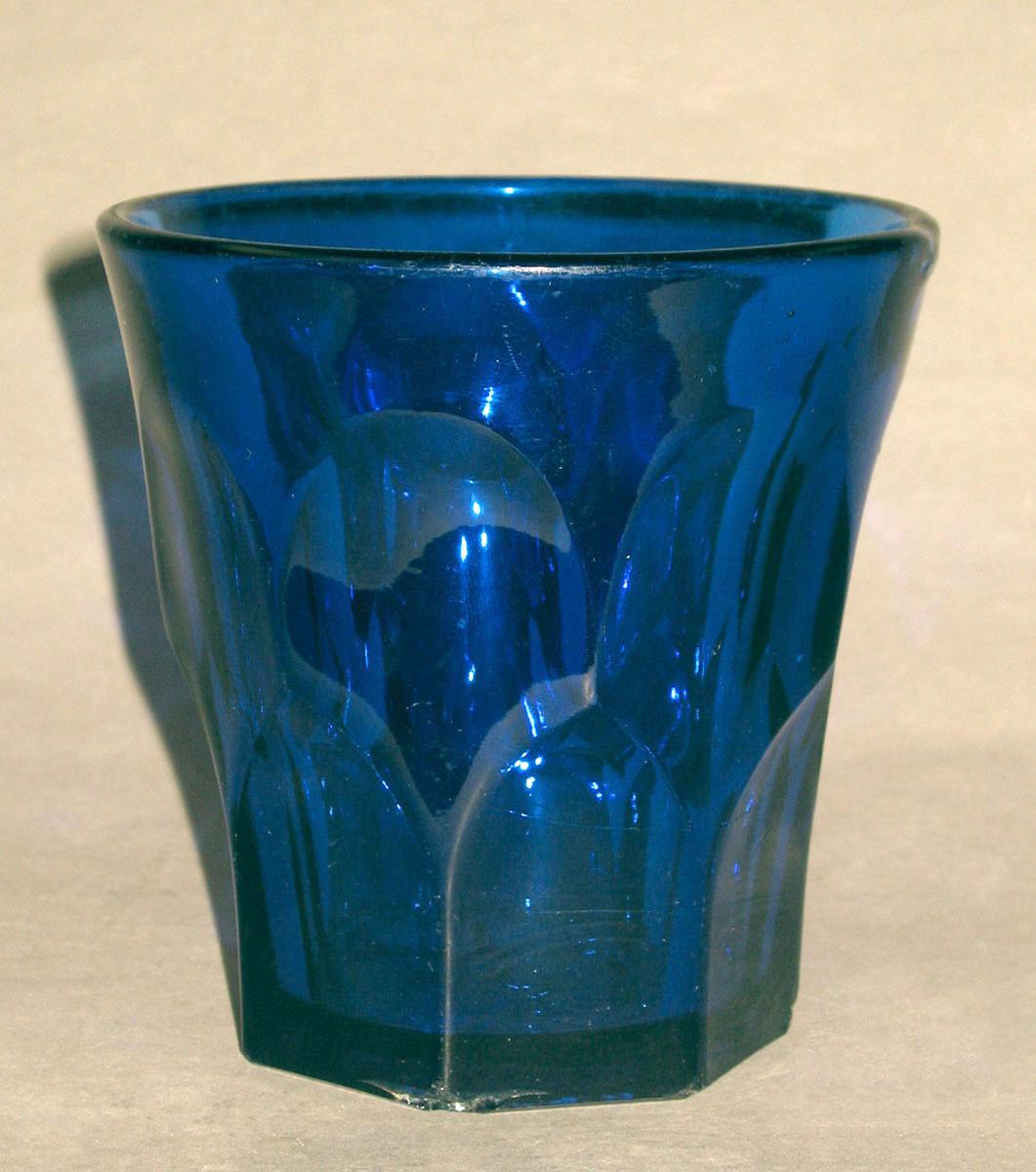 1961.0652.001 Glass tumbler