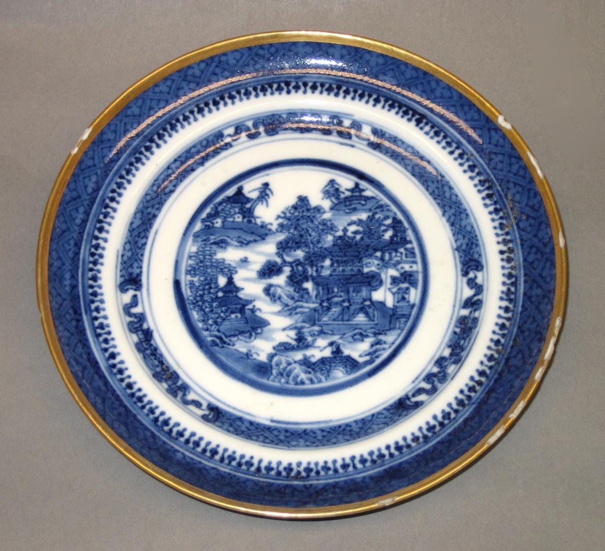 1961.0653.070 Plate