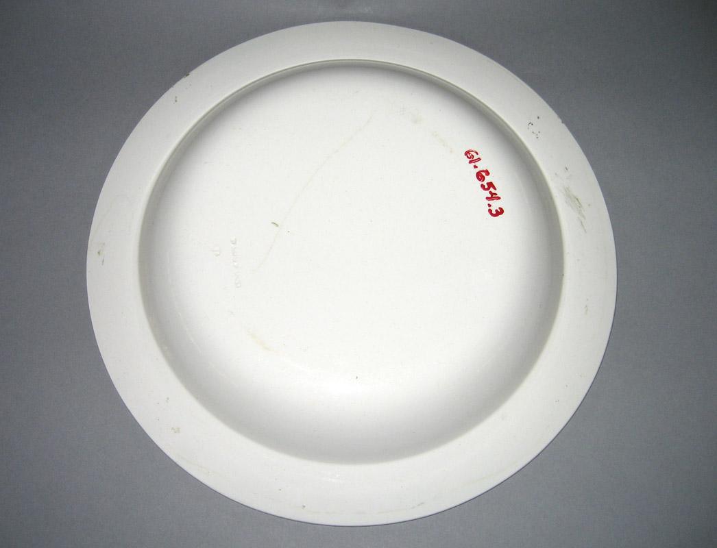 1961.0654.003 Plate or bowl underside