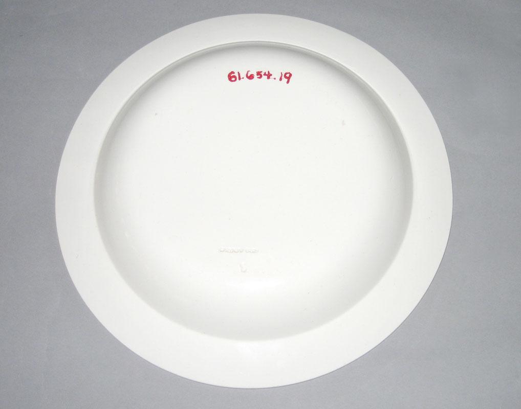 1961.0654 Plate underside