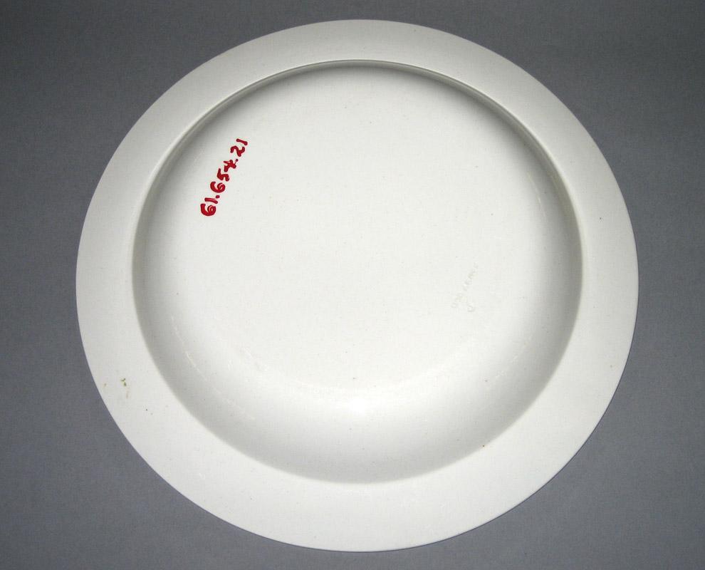 1961.0654.0021 Plate or bowl underside