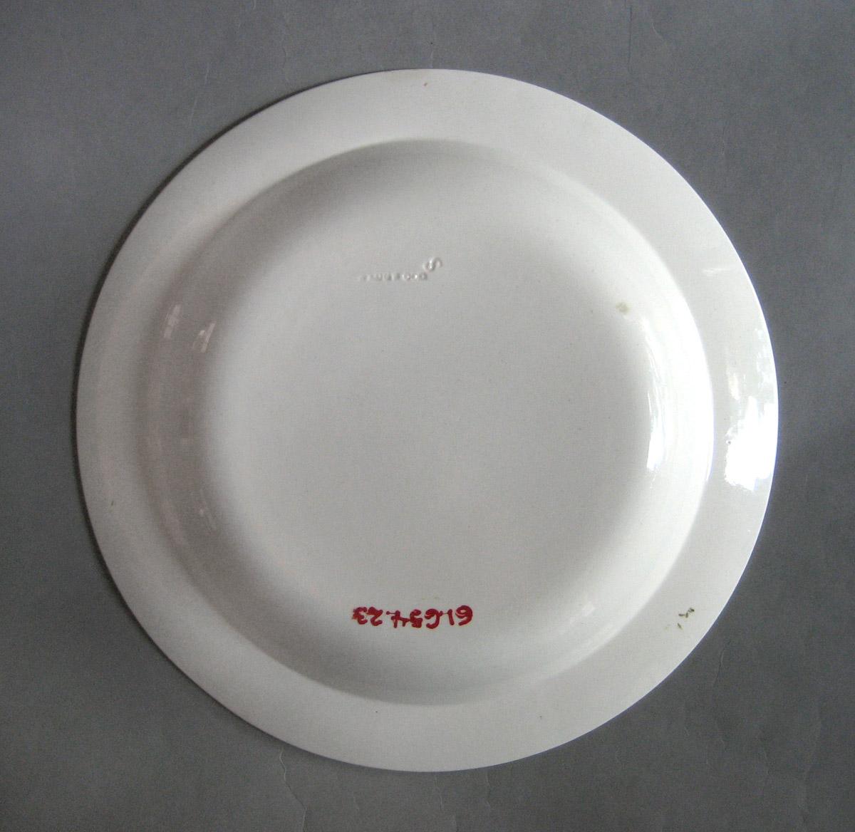 1961.0654.023 Plate or bowl, view 2