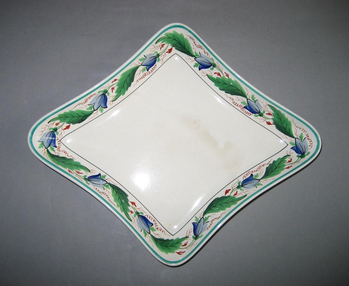 1961.0654.055 Dish