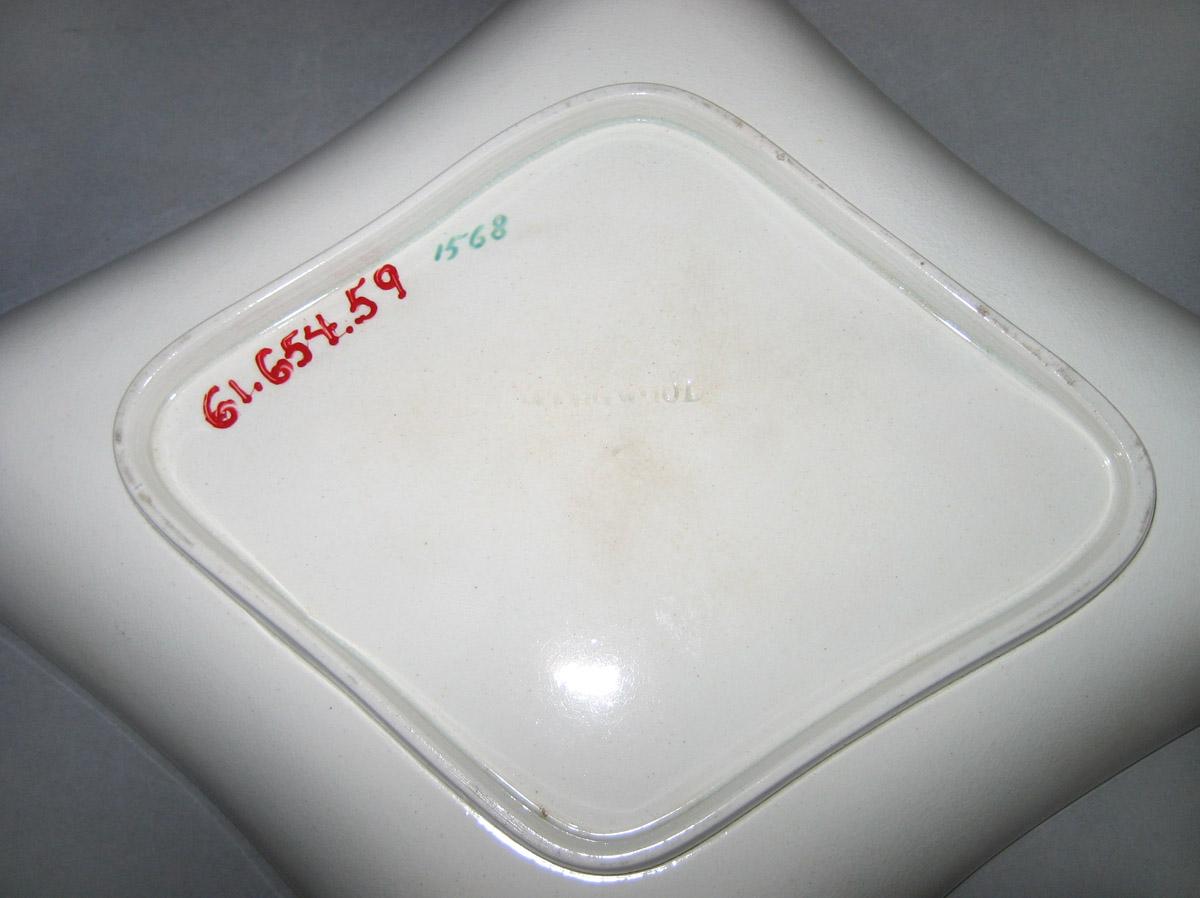 1961.0654.059 Dish, mark