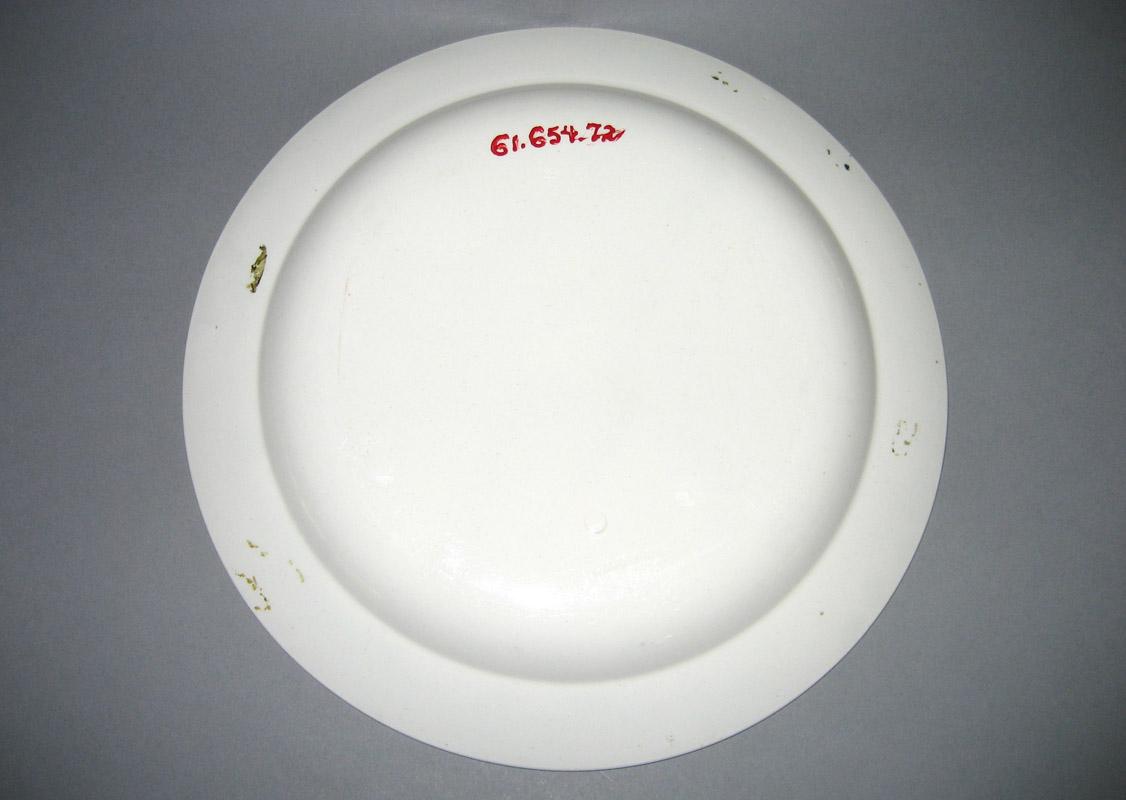 1961.0654.0072 Plate underside