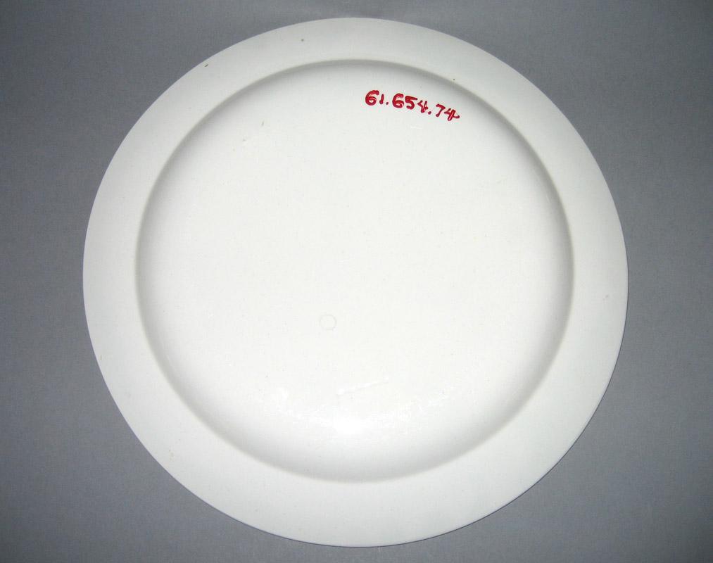 1961.0654.0074 Plate underside