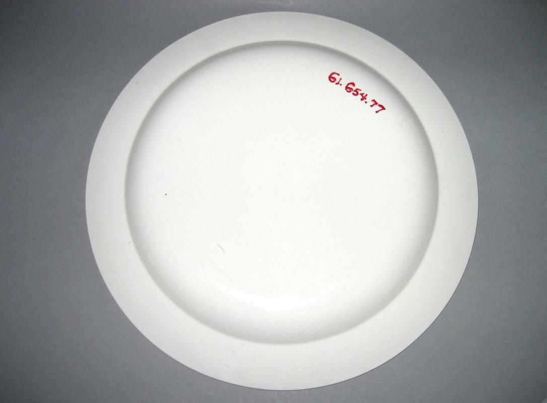 1961.0654.0077 Plate underside