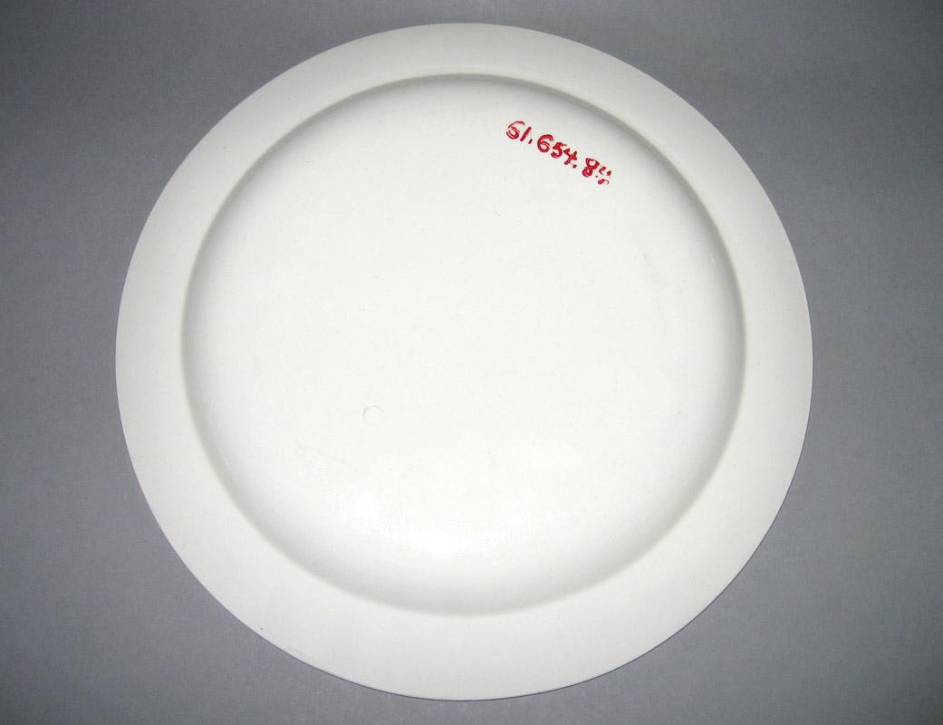 1961.0654.0084 Plate underside