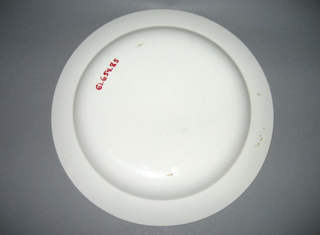 1961.0654.0085 Plate underside