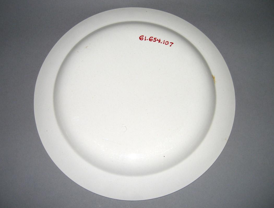 1961.0654.0107 Plate underside