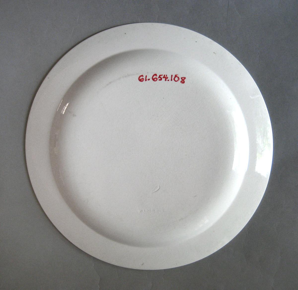 1961.0654.108 Plate, view 2
