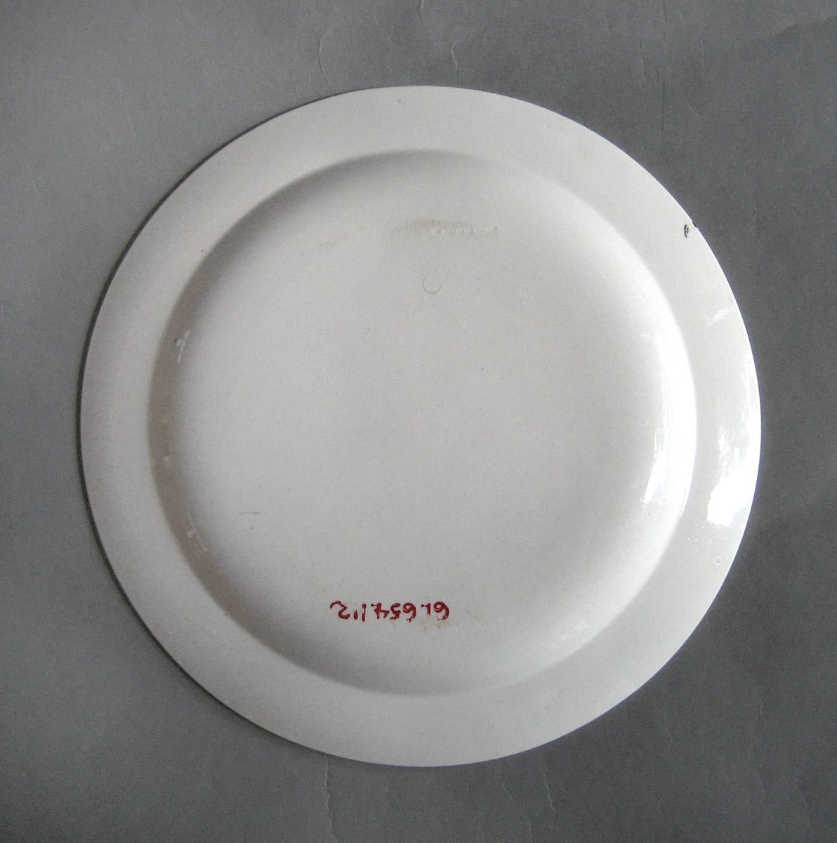 1961.0654.112 Plate, view 2