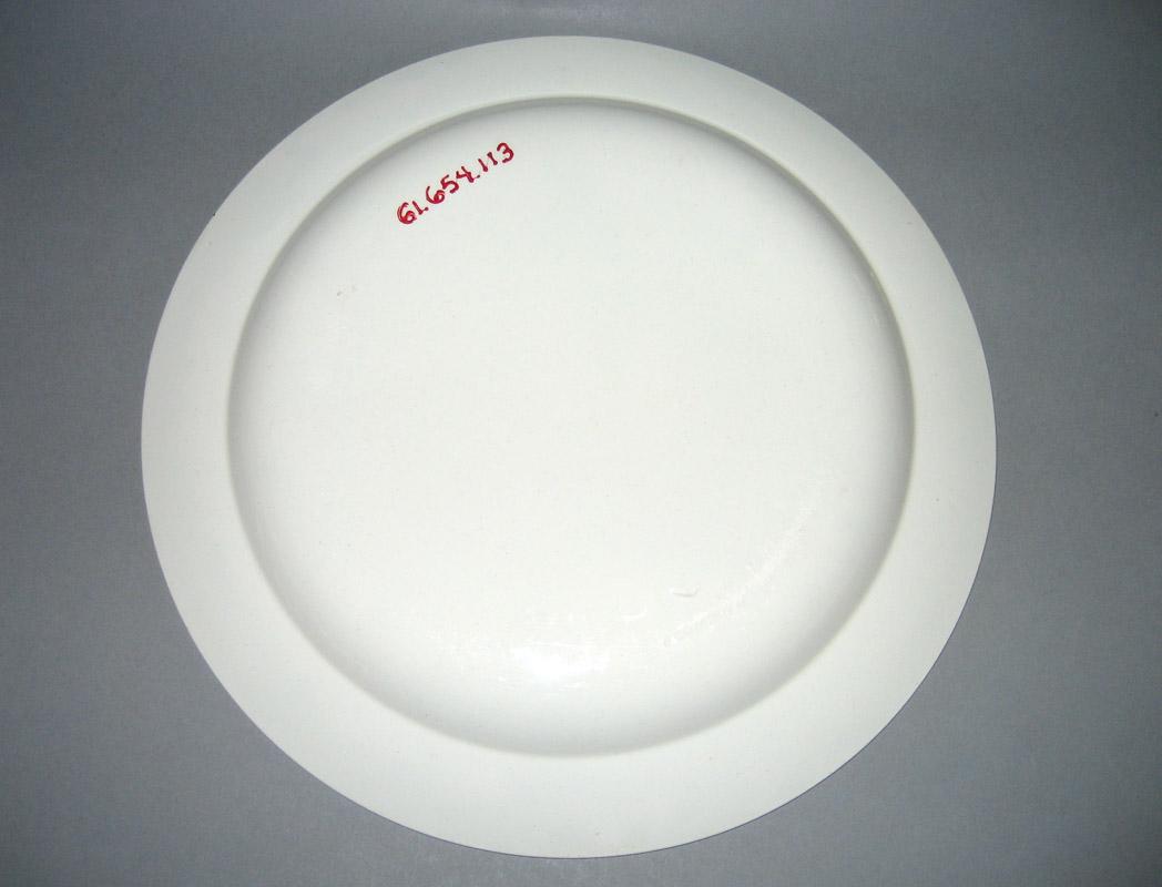 1961.0654.113 Plate underside