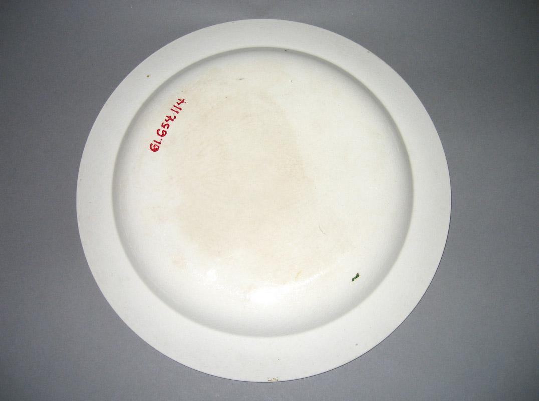1961.0654.114 Plate underside