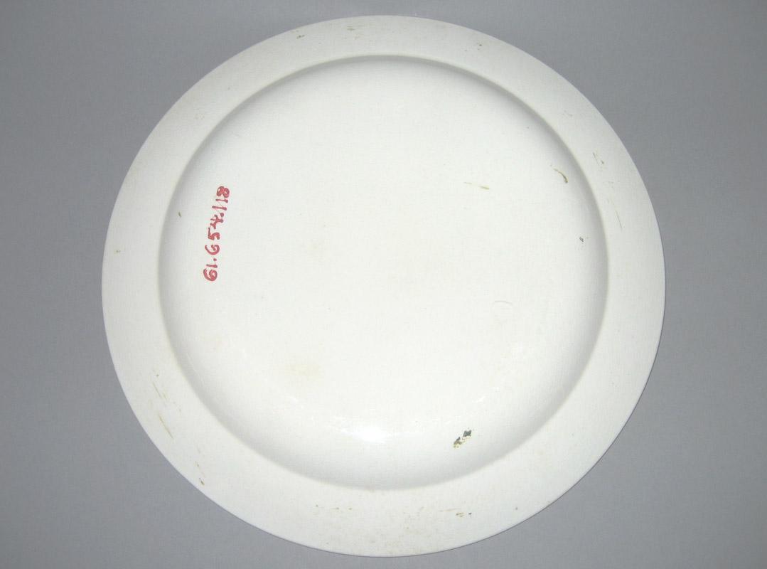 1961.0654.118 Plate underside