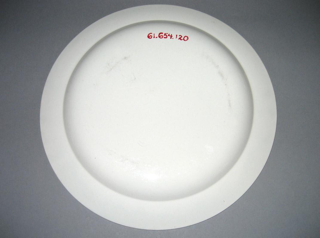 1961.0654.120 Plate underside