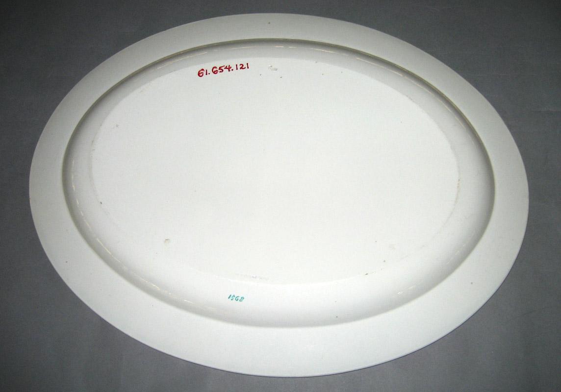 1961.0654.121 Dish underside