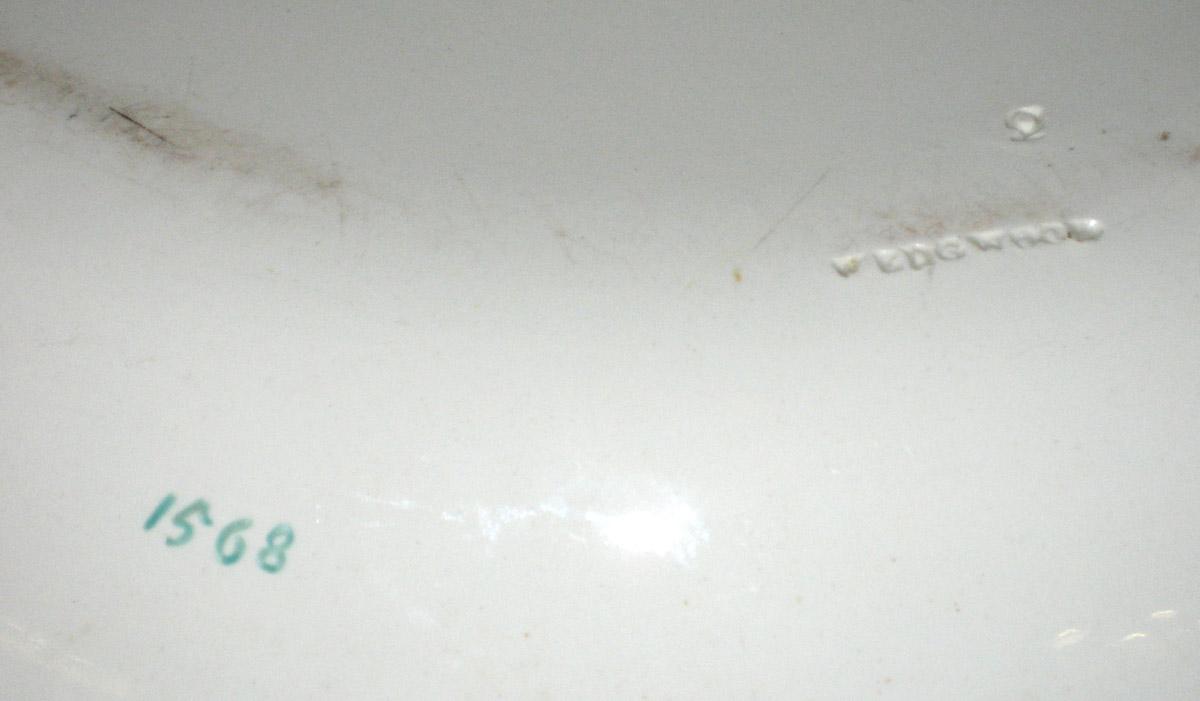 1961.0654.122 Dish mark