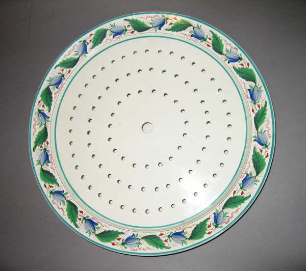 1961.0654.123 A, B Dish and strainer