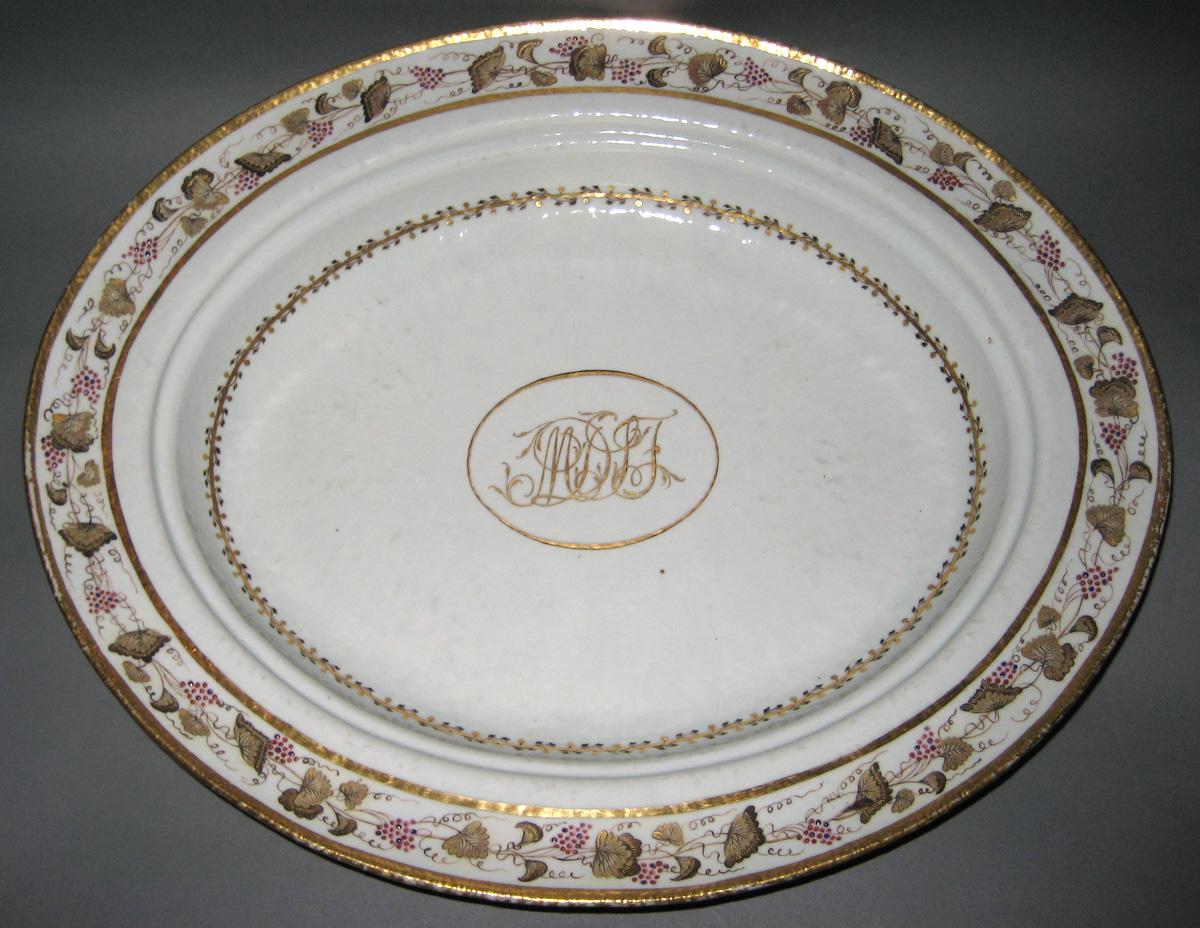 1961.0655.006 A Porcelain Platter