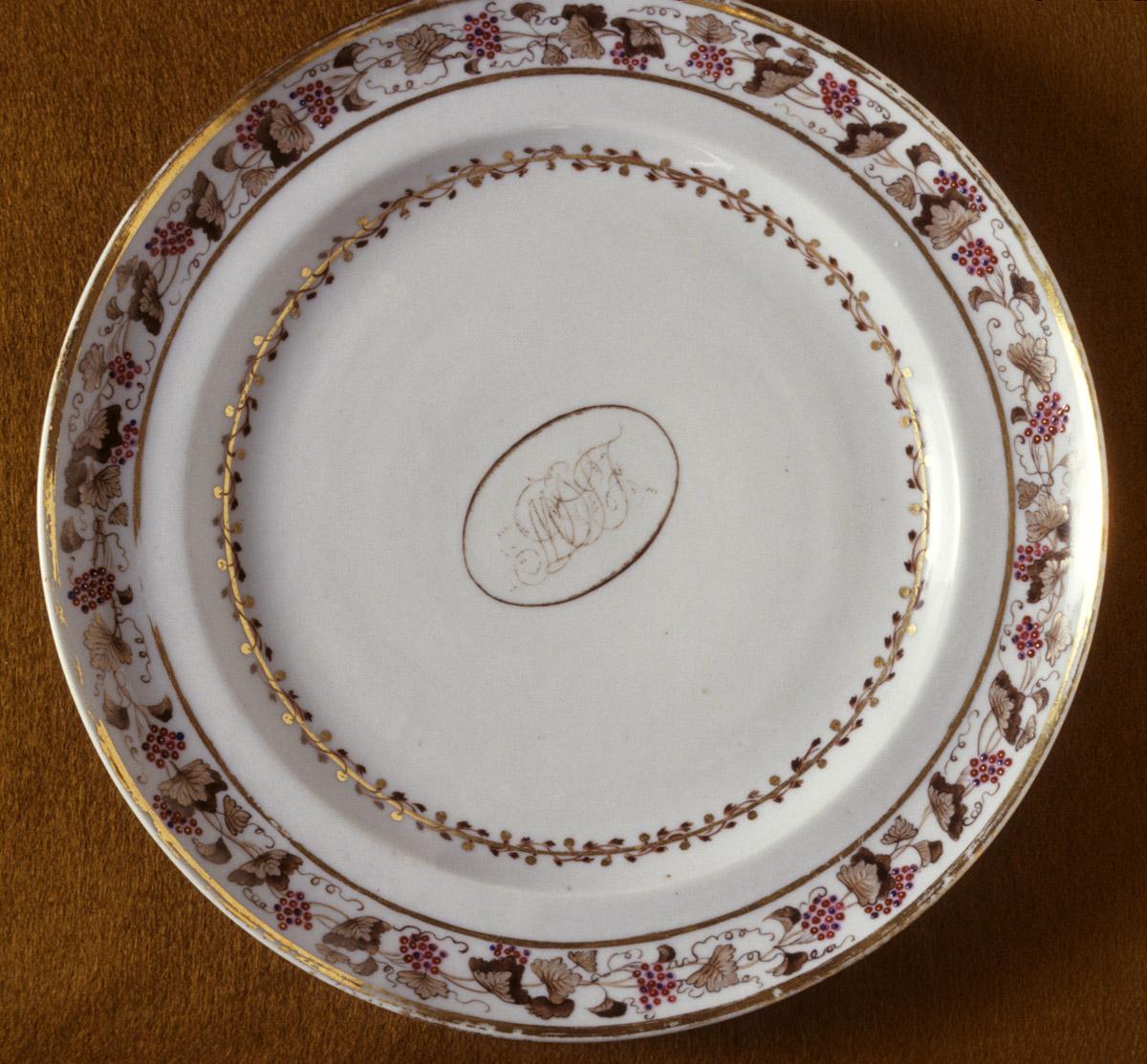 1961.0655.010 Plate, view 2