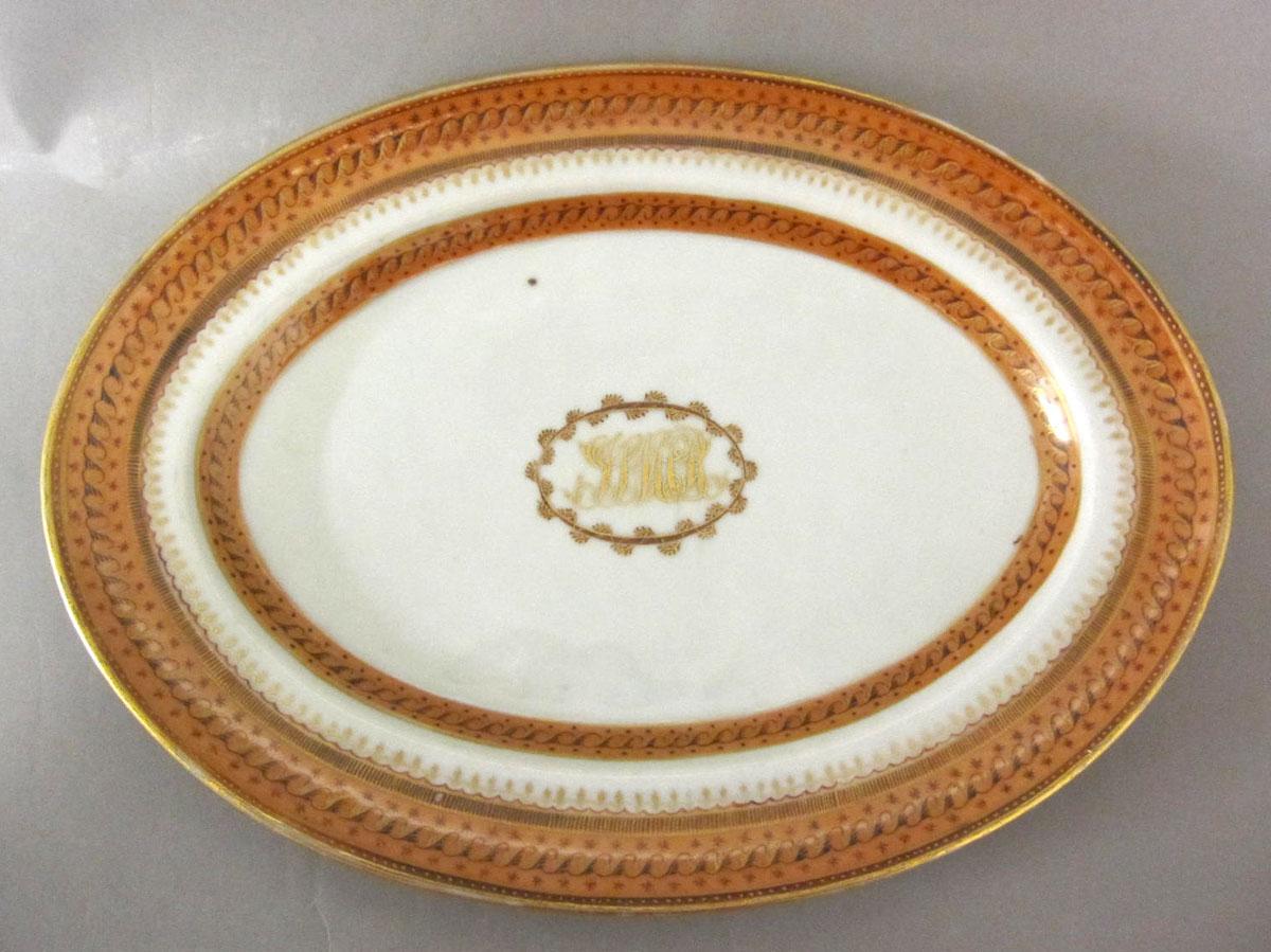 1961.0659.010 Porcelain platter retake