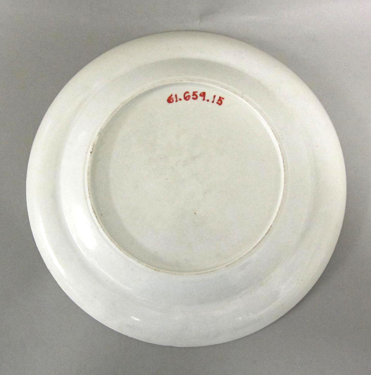 1961.0659.015 Porcelain plate underside