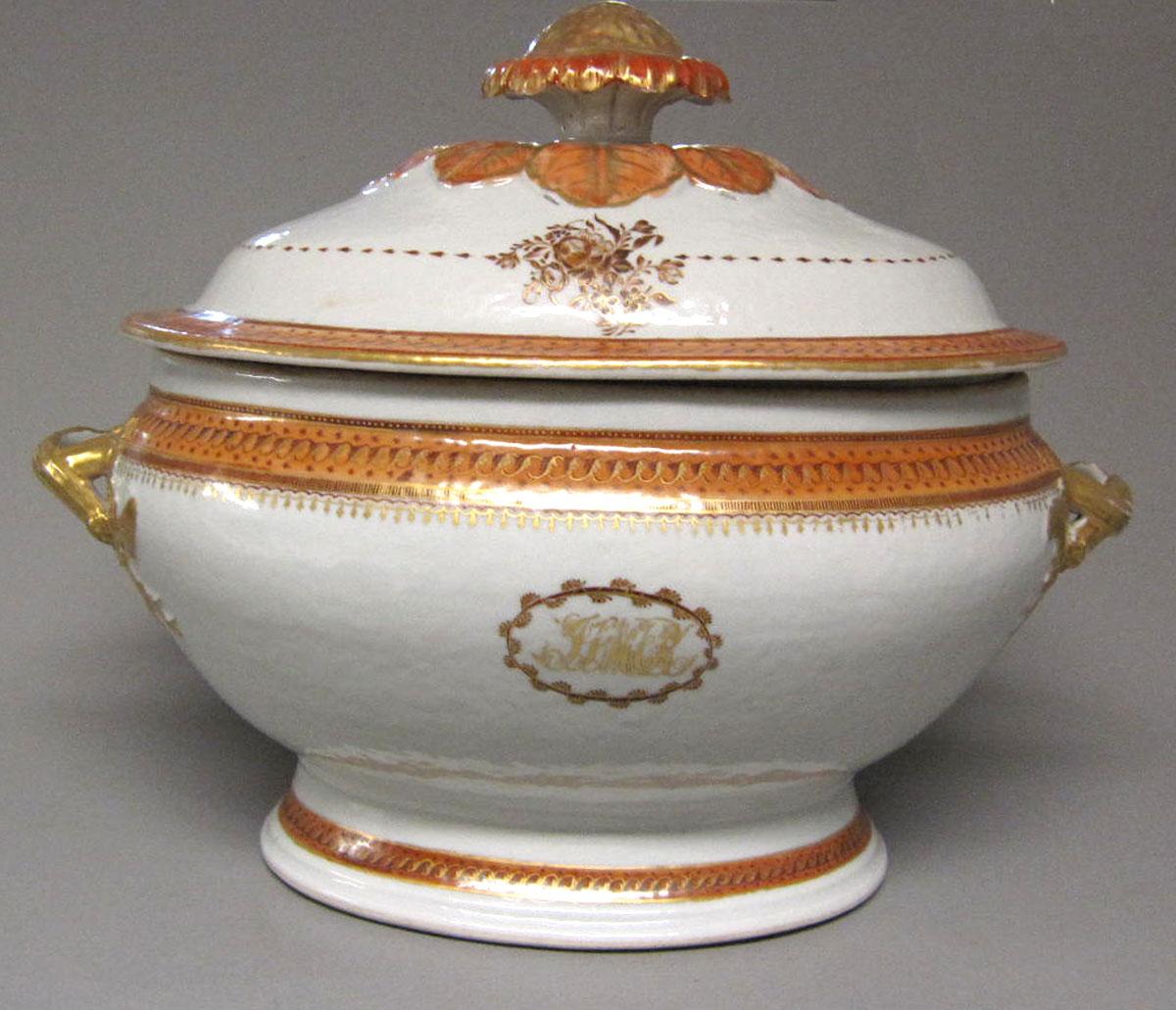 1961.0659.036 A,B Porcelain tureen